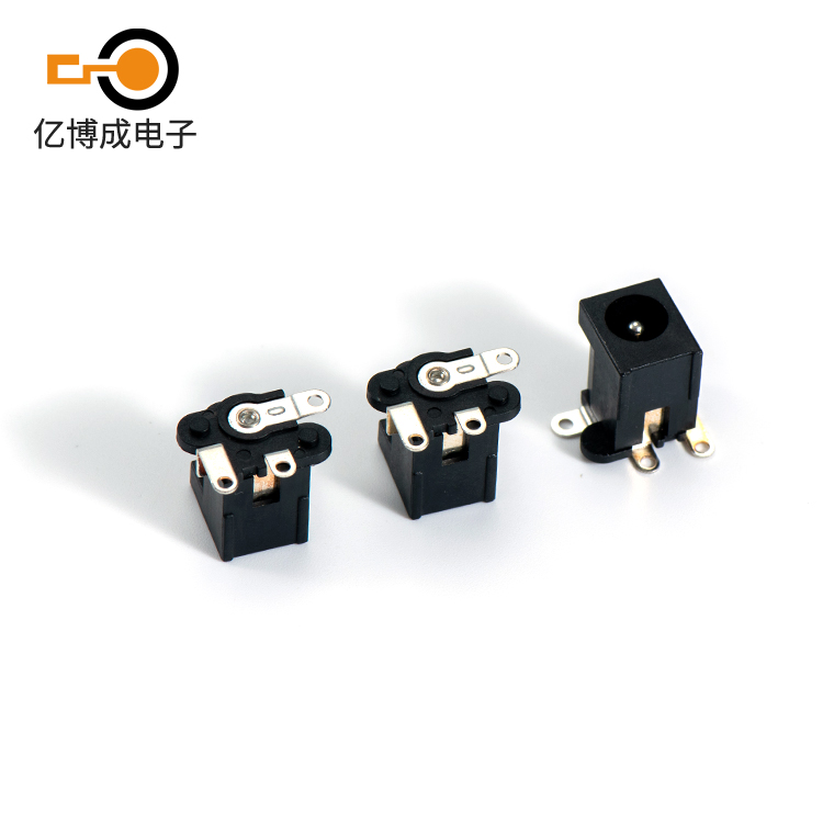 DC 電源插座